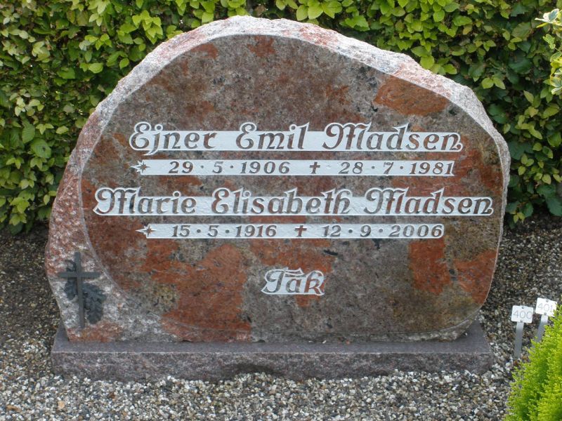 Marie Elisabeth  Madsen .JPG